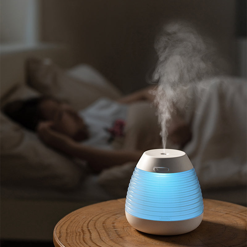 Oriday【加湿器おすすめ2025】松ぼっくり型クリエイティブアロマディフューザー|USB静音加湿・七色ライト・水不足自動電源オフ|オフィス・家庭用に最適