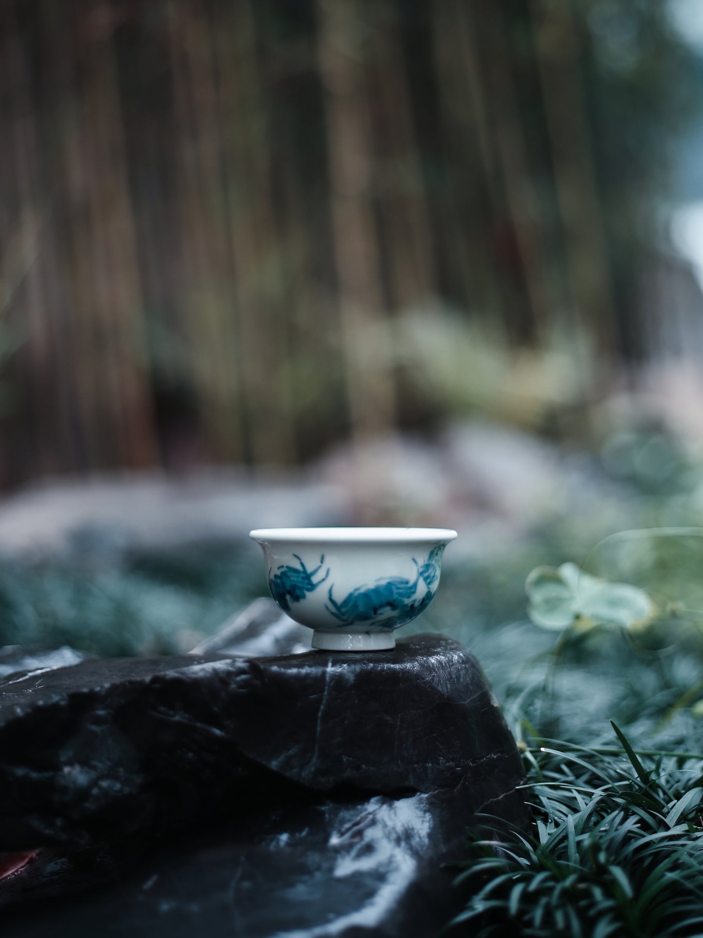 Oriday Hand-painted Blue and White Crab Owner's Cup | "Wealth from All Directions" Press Cup | Traditional Chinese Ceramic Tea Cup