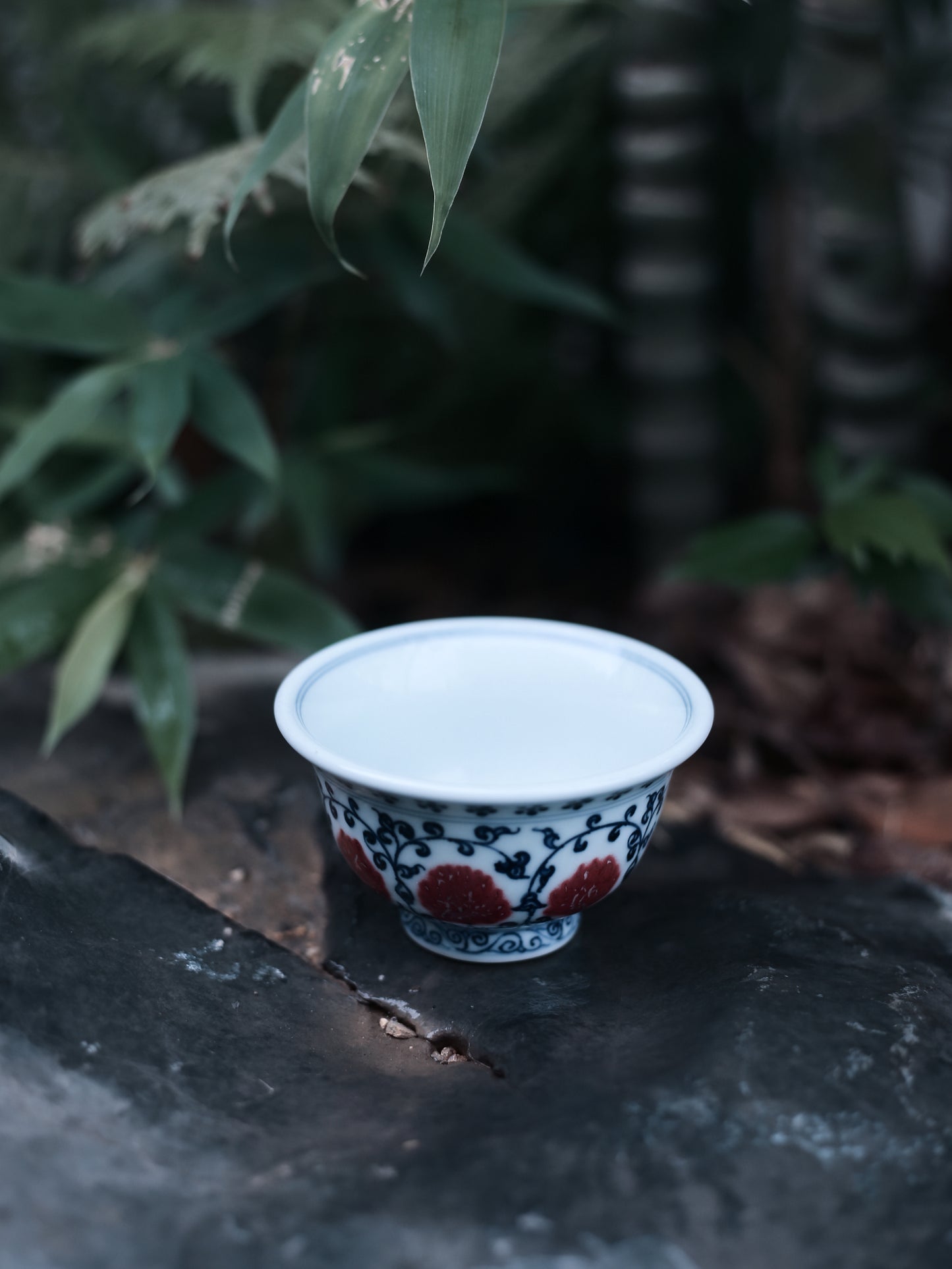 Oriday 明朝風 青花釉裏紅 茶器セット 絡み蓮模様・重み付き主人杯+急須セット