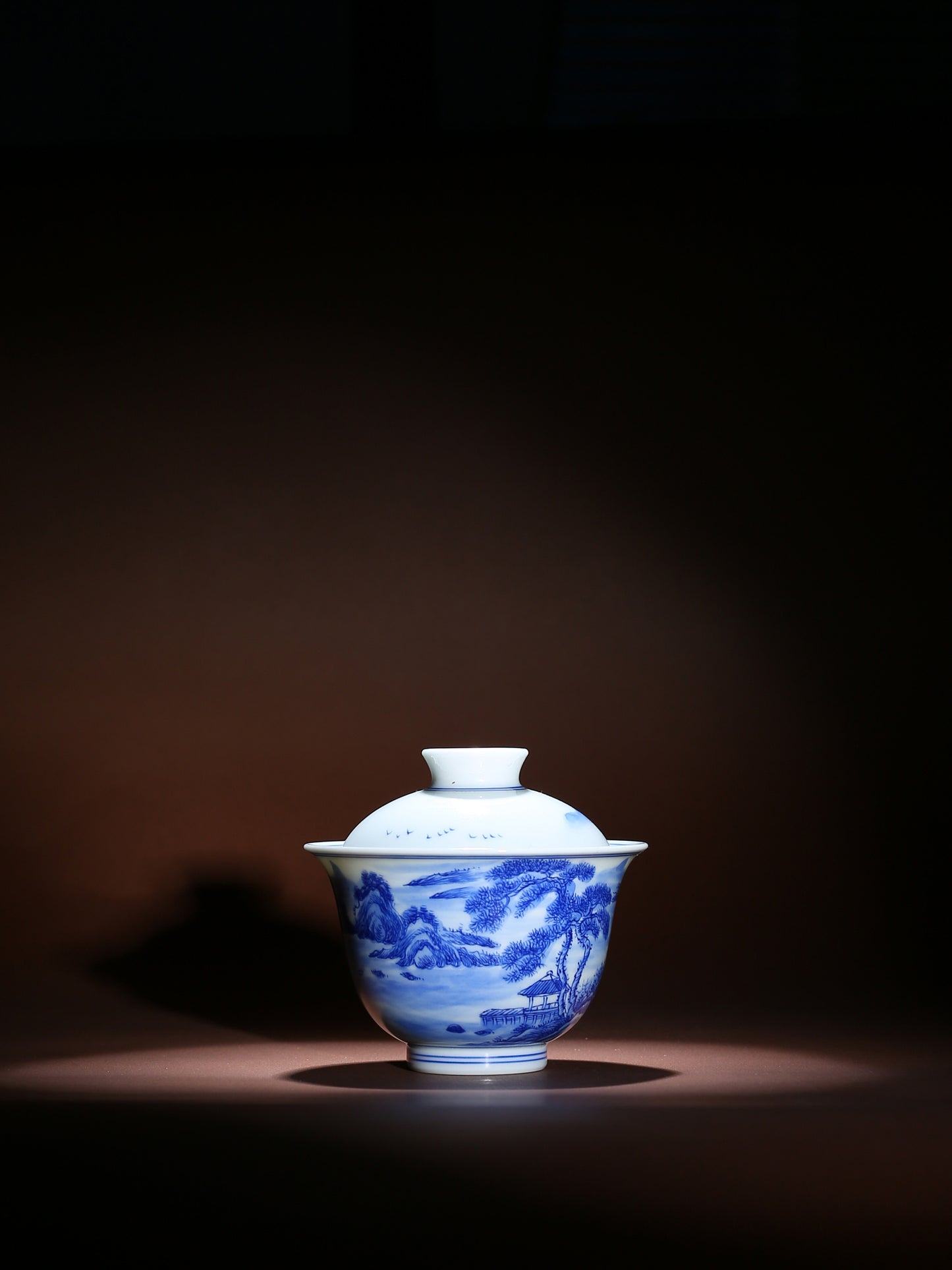 Oriday 手描き青花山水柄蓋付き茶碗 小型カンフー陶器茶器セット 岩茶用主人杯としておすすめ