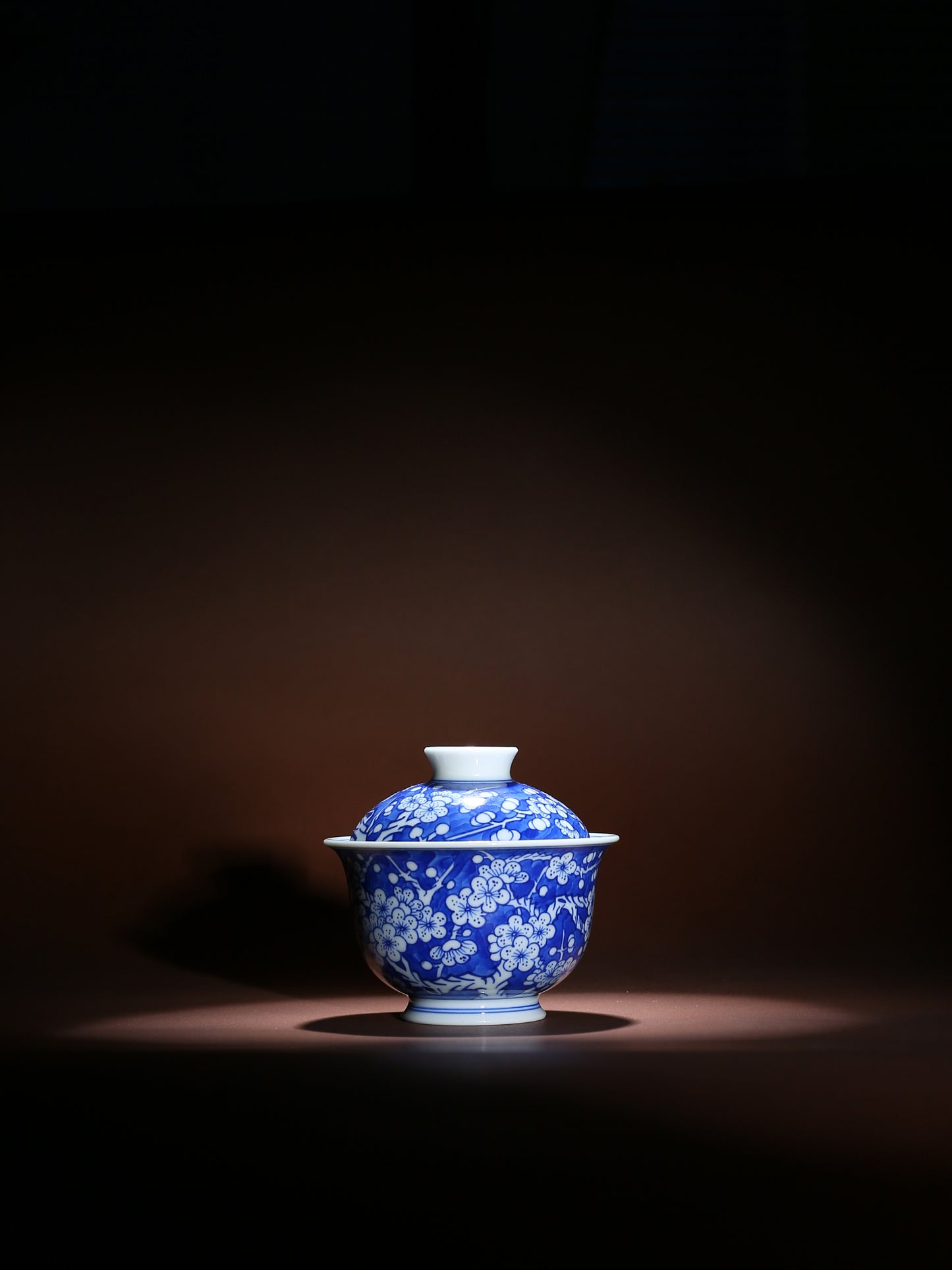 Oriday 手描き青花梅蓋付き茶碗カップ|アンティーク風陶器茶器|耐熱性のある一人用茶碗