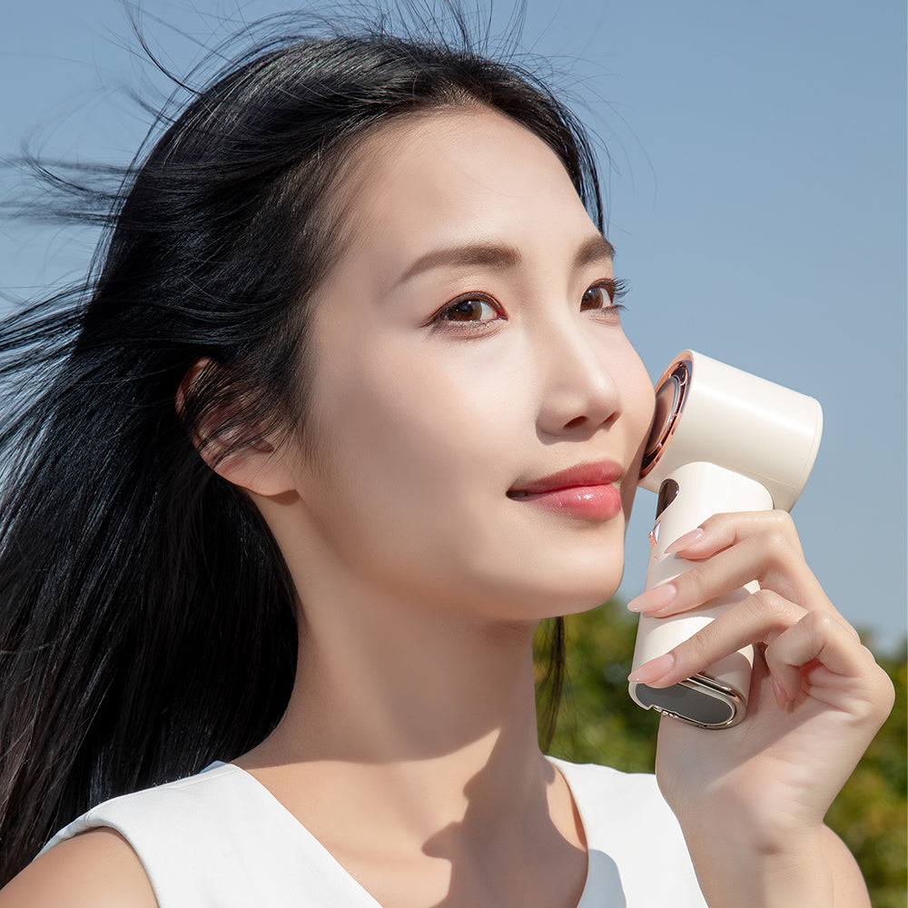 迷你製冷手持風扇｜100檔高速・冰敷降溫・USB充電便攜｜學生宿舍／辦公室／戶外必備
