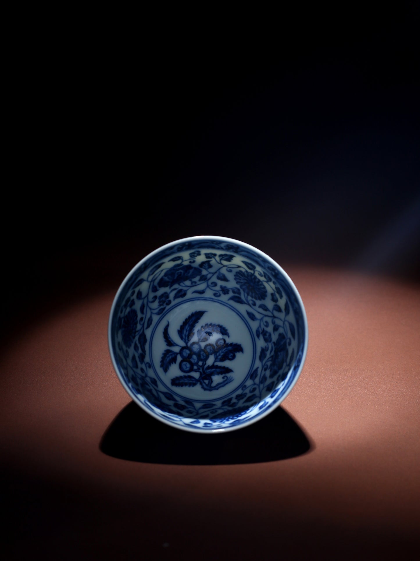 Oriday 手描き鶏心型茶杯   明・永楽時代風の菊花模様の主人杯   高級中華陶器の単杯